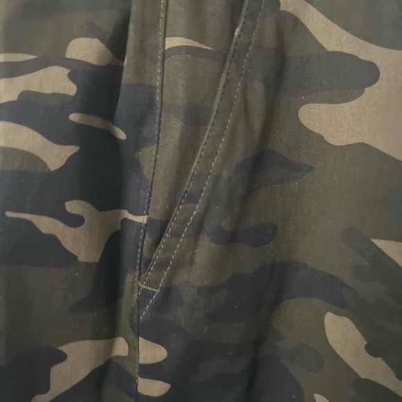 Mens Size 3X Slip on camouflage pants - Picture 3 of 7